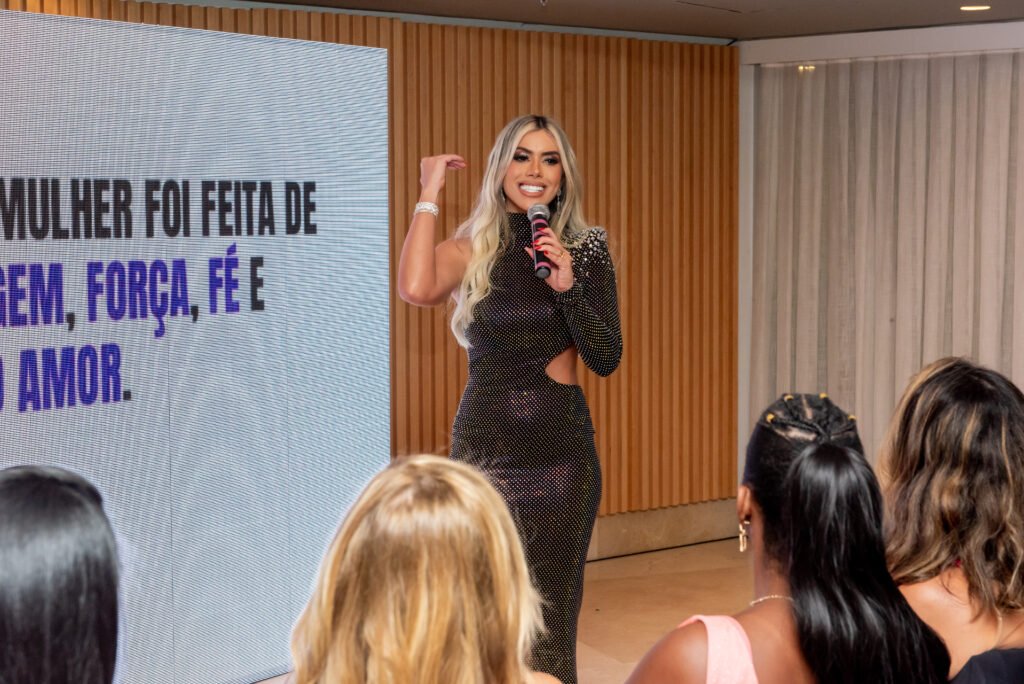 Noite-das-estrelas-Daiane-Luna-39-1-1024x684 Empoderamento Feminino em Destaque: Lançamento do Hub Delas e Programa 'Mulher de Frente' Anuncia Nova Era de Oportunidades